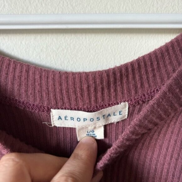 Aeropostale Ribbed Long Sleeve - Picture 3 of 3